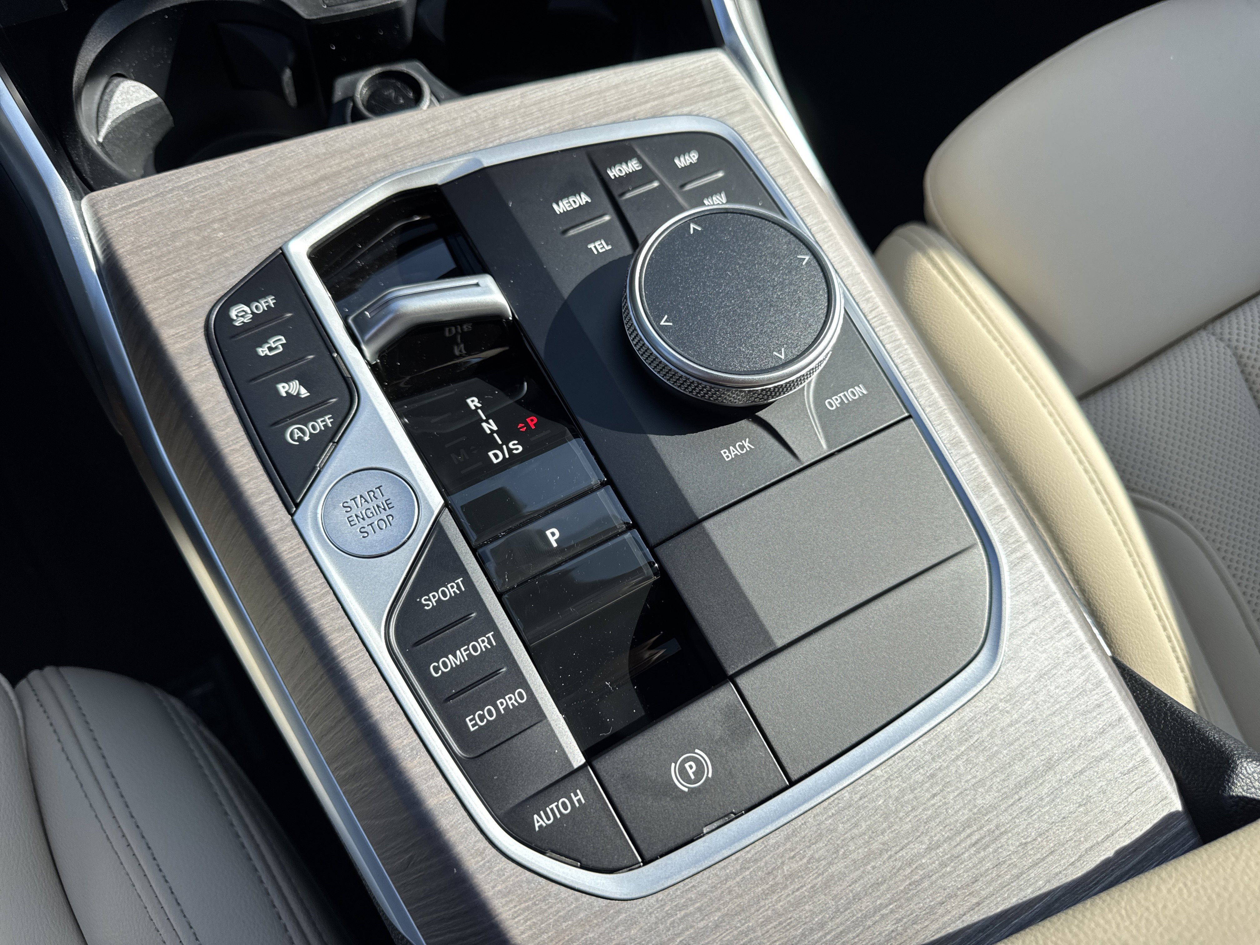 New 2026 ALPINE WHITE BMW 330i image 16