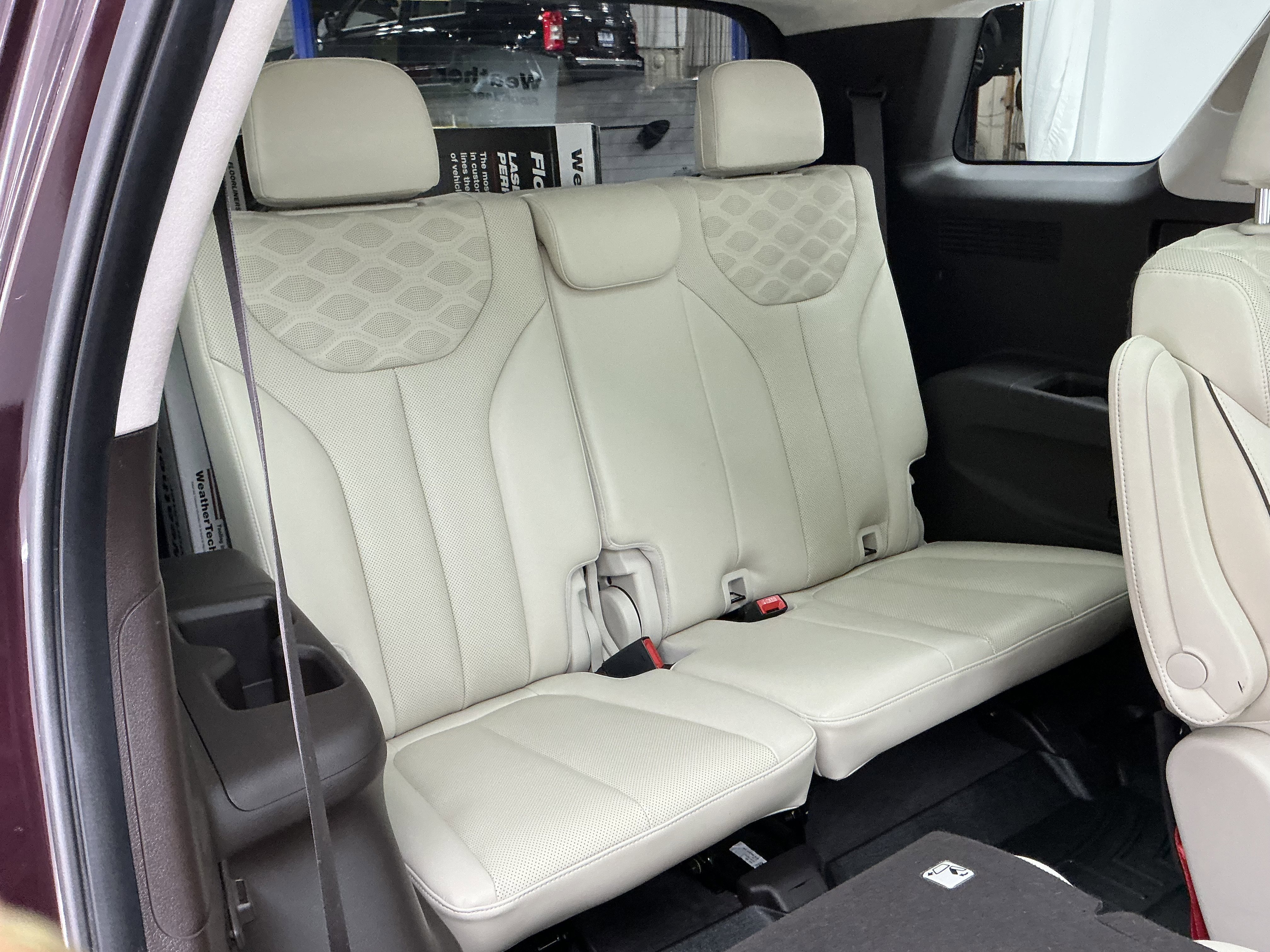 Used 2020 Sierra Burgundy Hyundai Limited image 24
