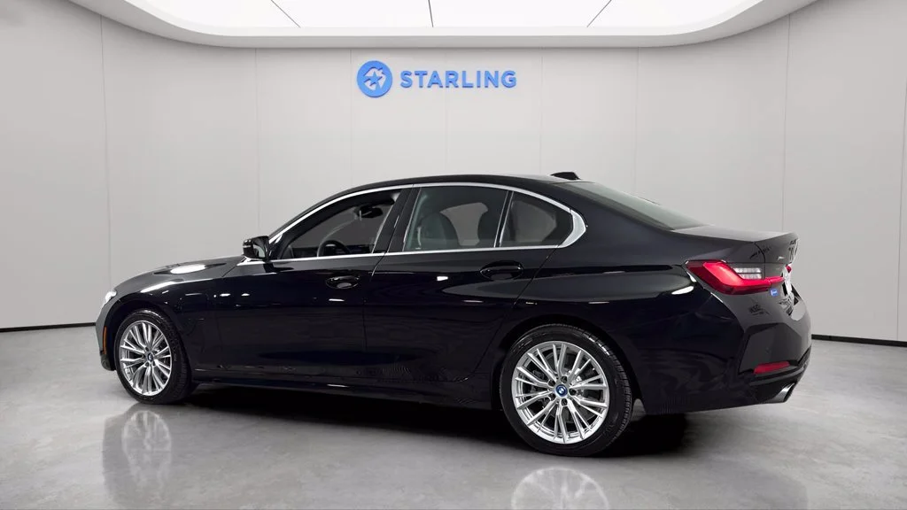 2024 BMW 3 Series 330e - Photo 8