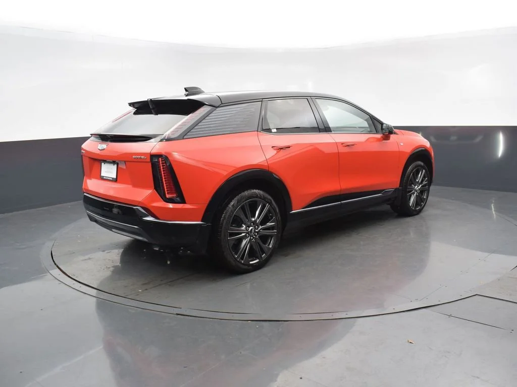 2026 Cadillac OPTIQ Premium Sport - Photo 6