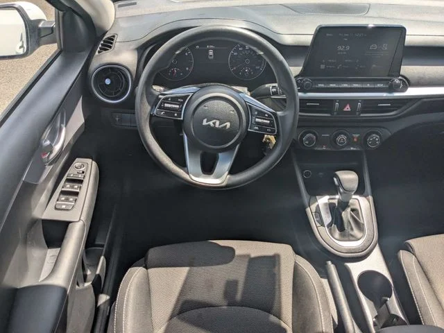 Used 2024 White Kia LXS image 14