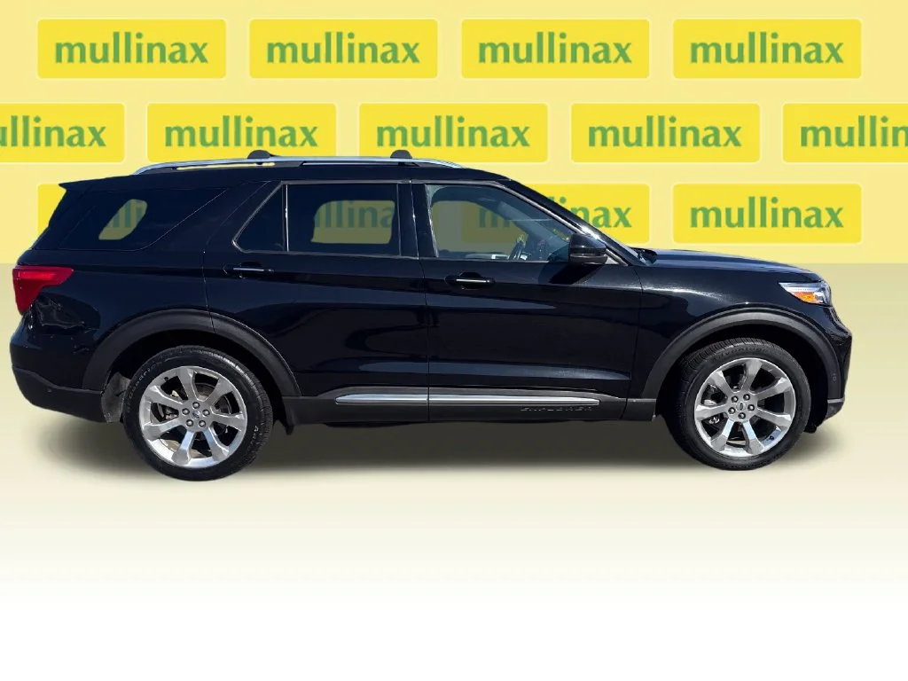 Used 2020 Black Ford Platinum image 2