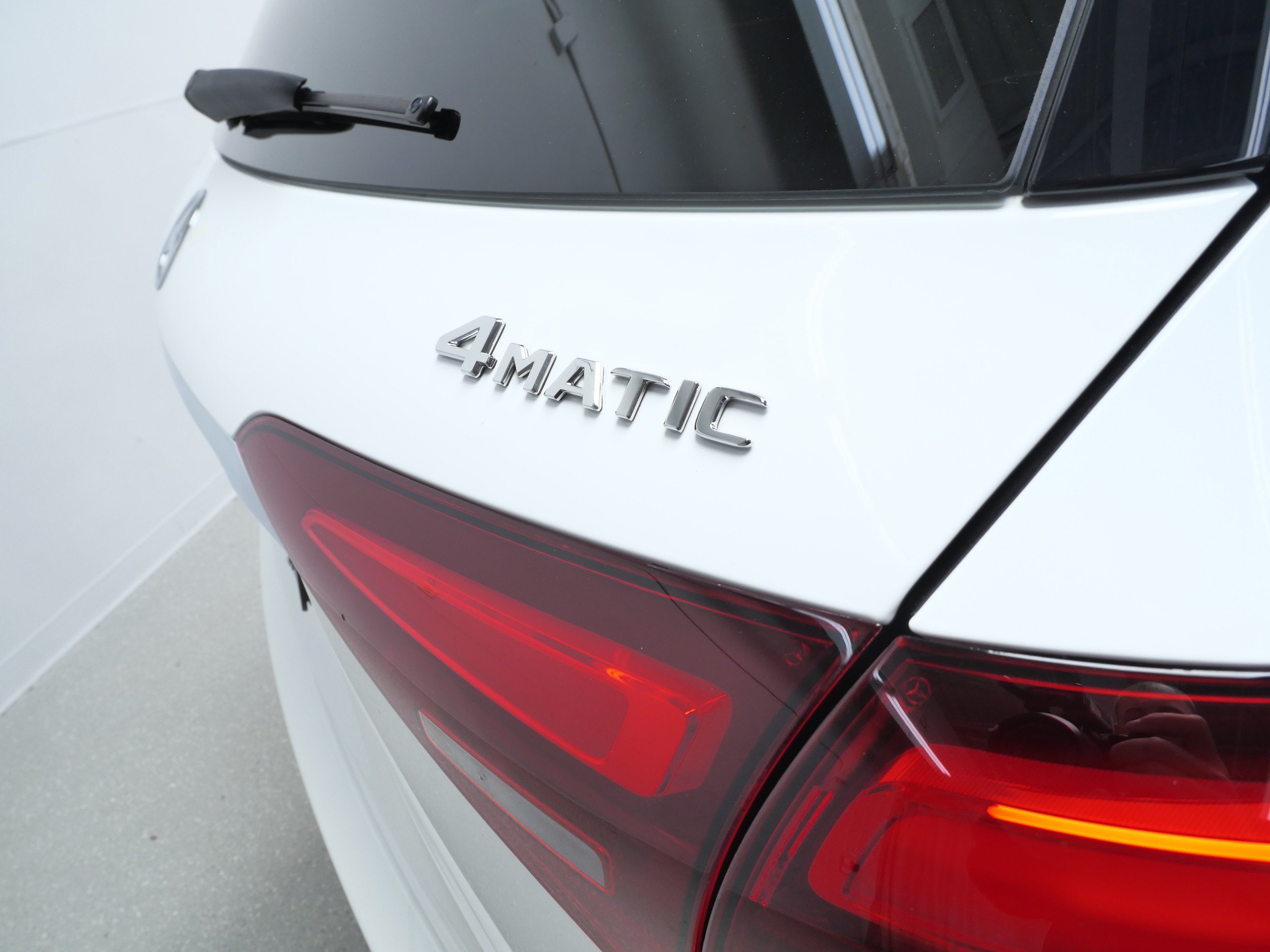 Certified Used 2026 Polar White Mercedes-Benz GLE 350 image 6