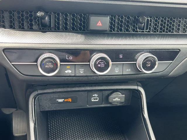 Used 2023  Honda LX image 19