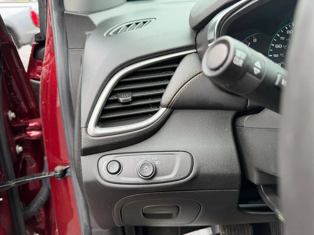 Used 2022 Crimson Metallic Chevrolet LT image 14