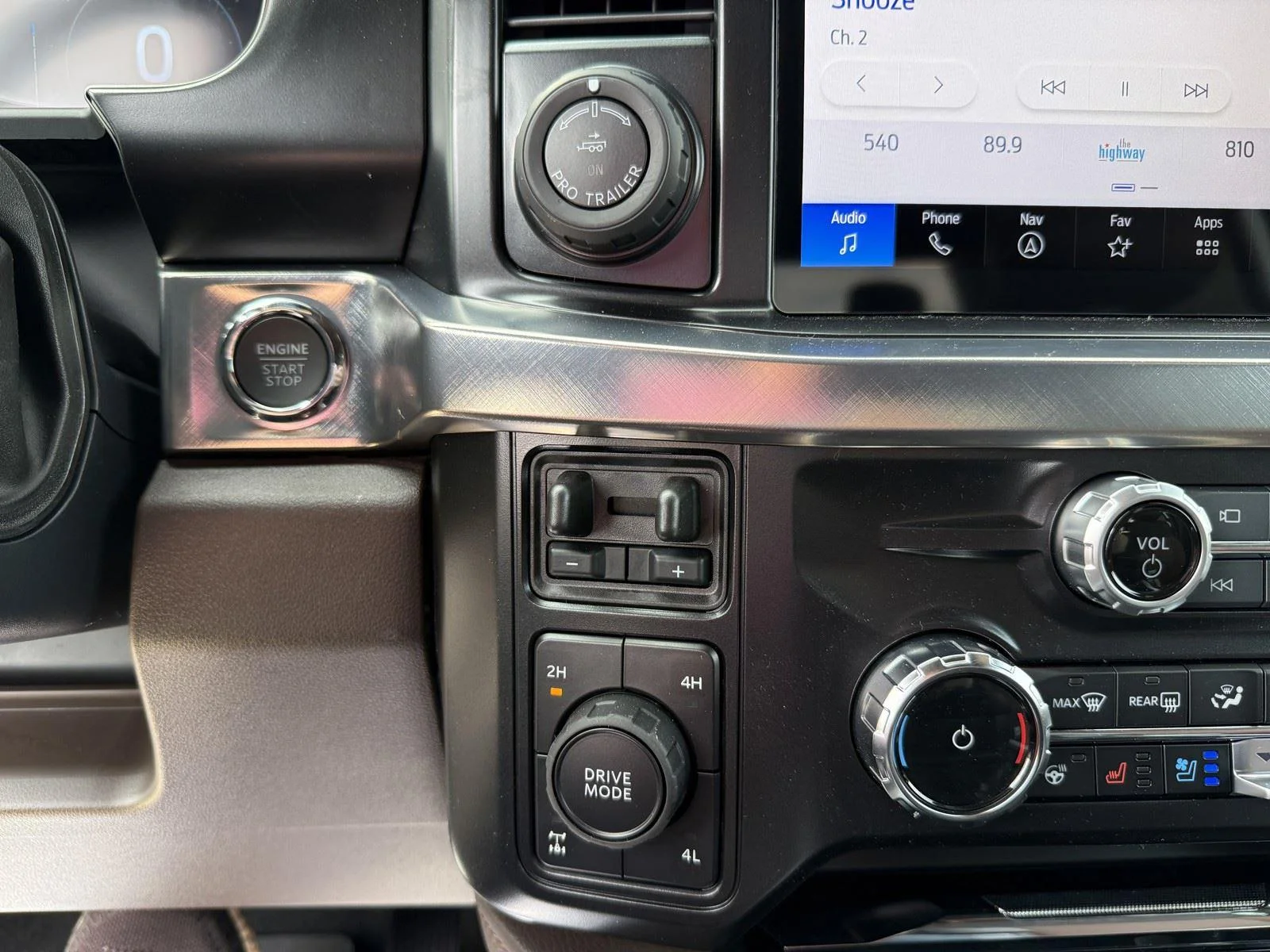 New 2026 Agate Black Metallic Ford F-250® King Ranch® image 24