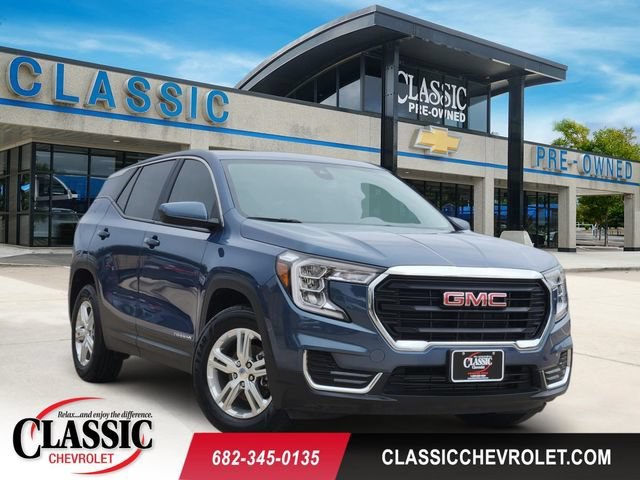 Used 2024 Downpour Metallic GMC SLE image 1