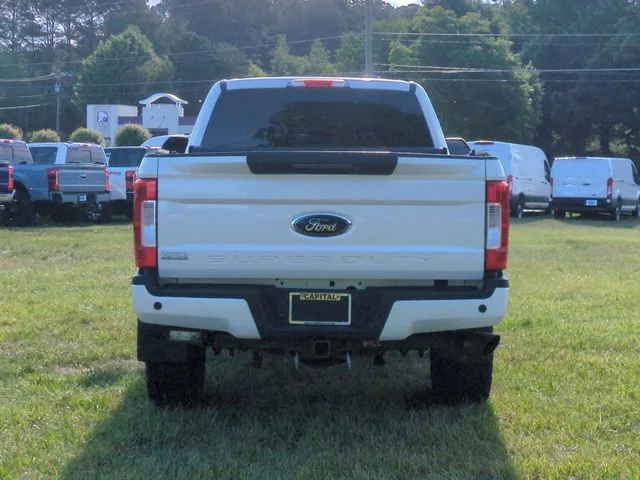 Used 2019 White Ford Lariat image 12