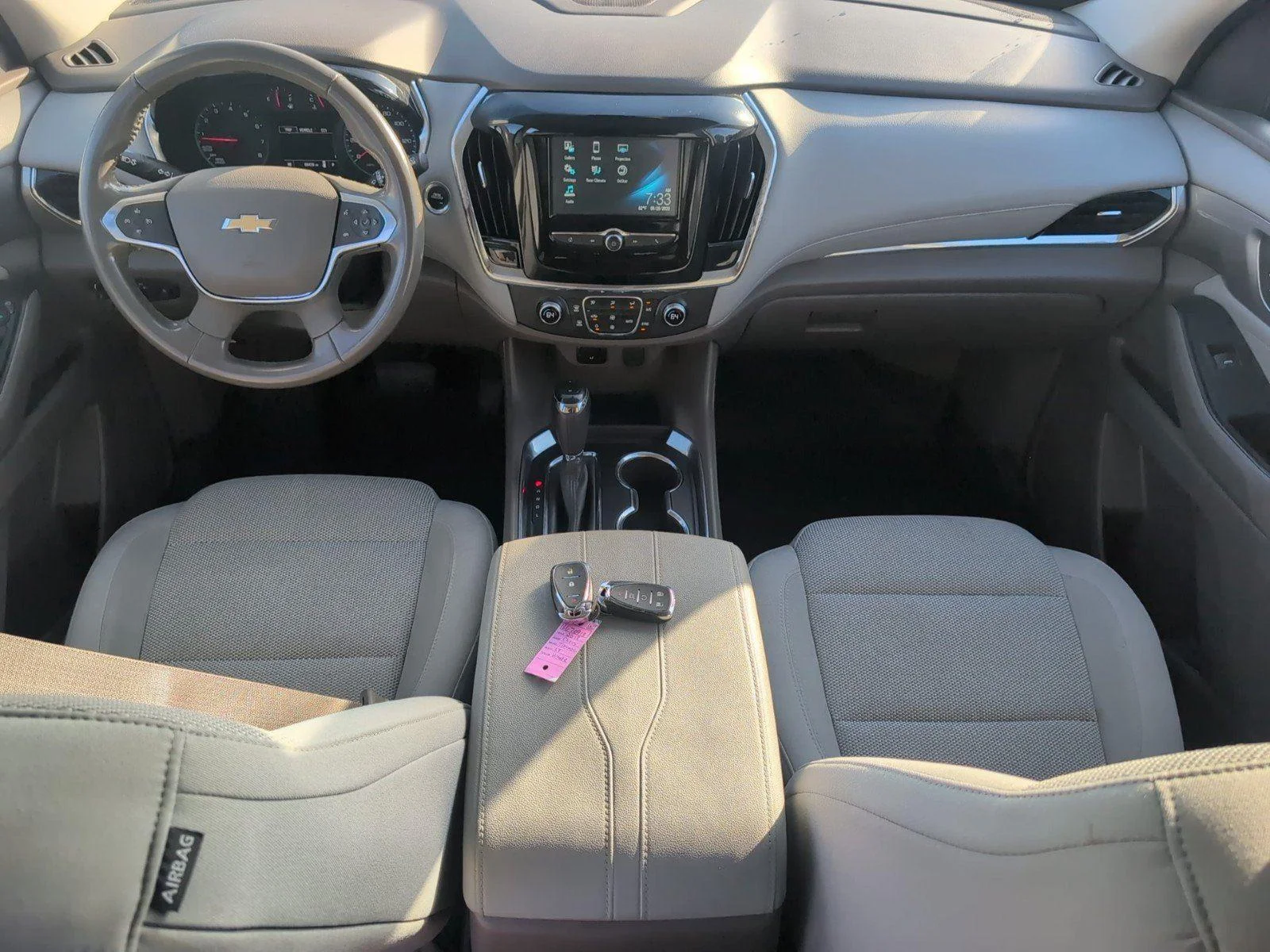 Used 2018 SUMMIT WHITE Chevrolet LT Cloth image 32