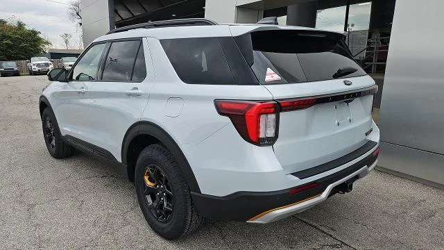 New 2026 Space White Metallic Ford Tremor AWD image 22