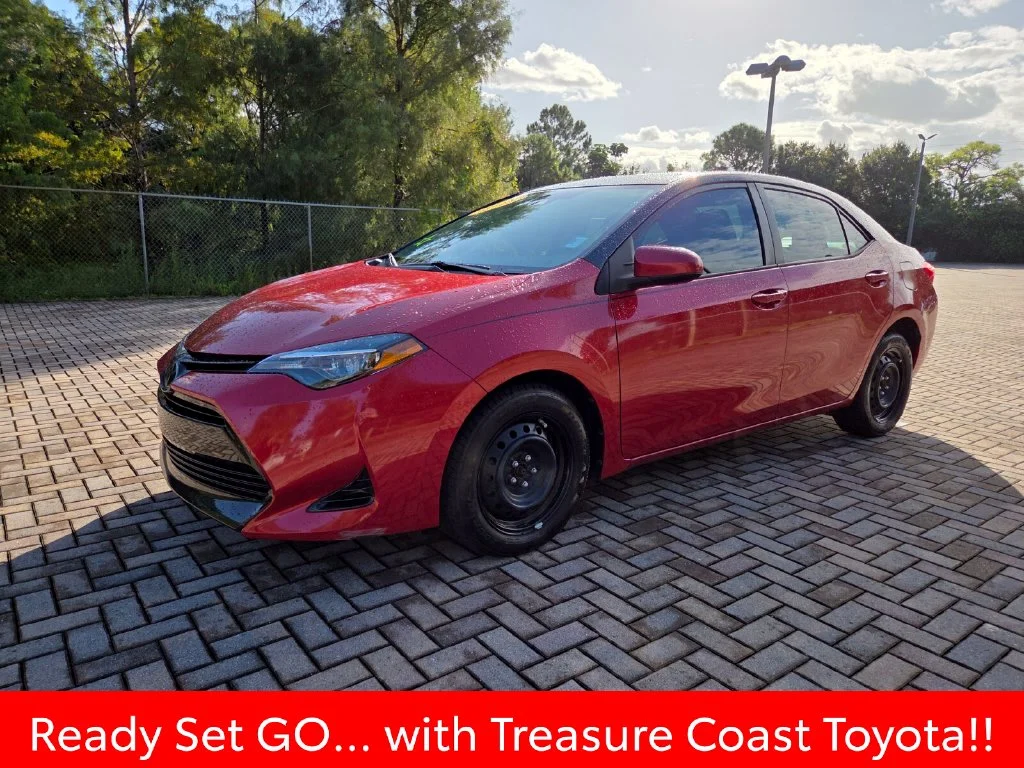 Used 2018 Red Toyota LE image 4