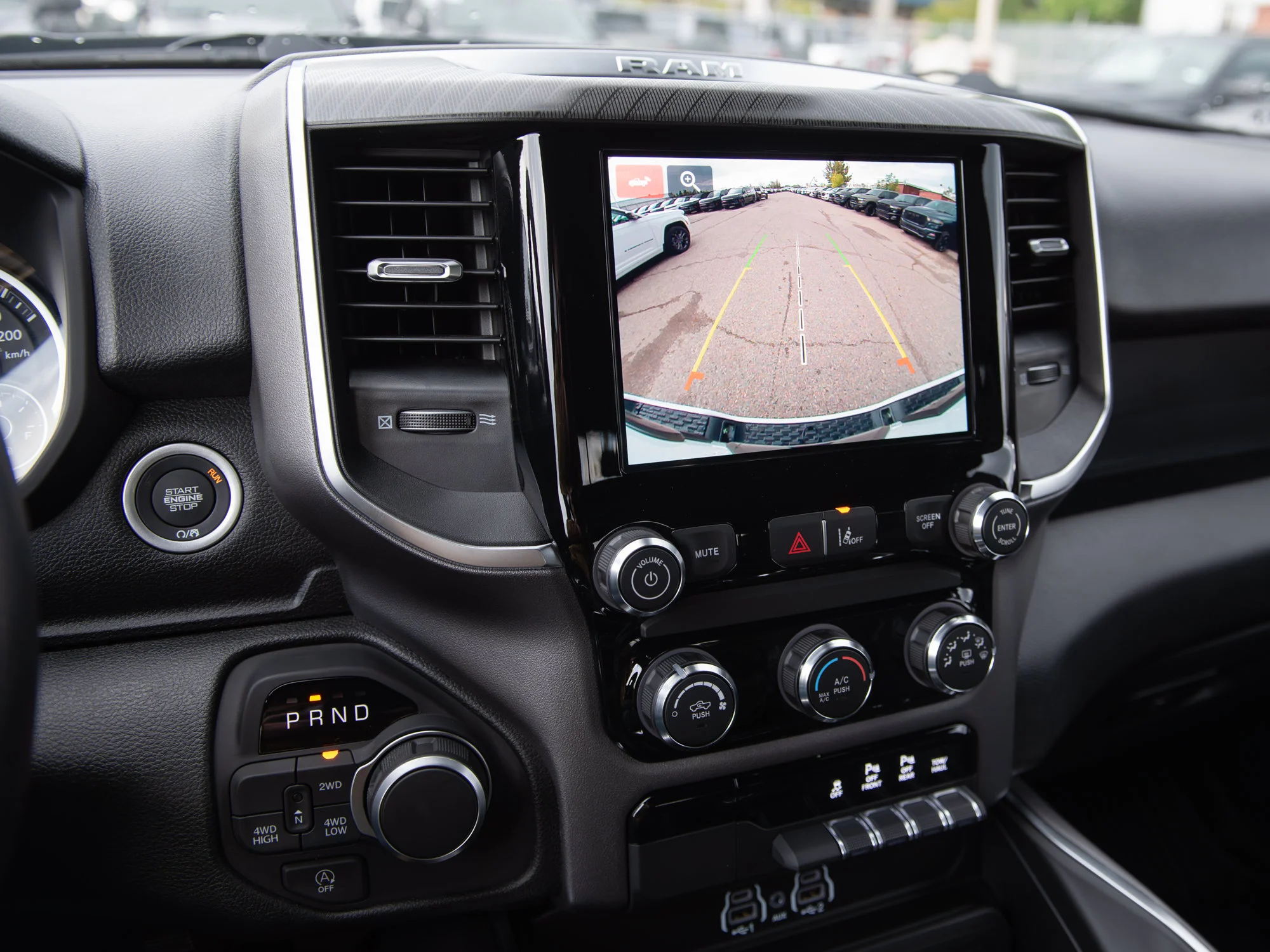 New 2026 White RAM Express* Crew Cab 4x4, 3.92 Rear Axle Ratio, Running Boards, Adaptive Cruise image 18