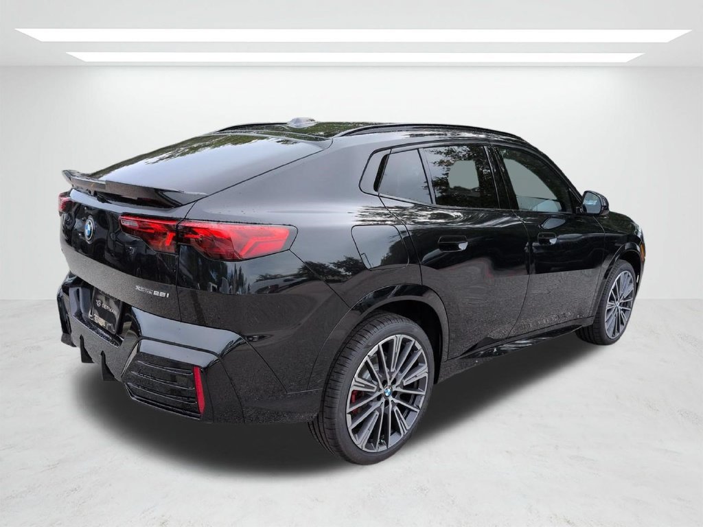 New 2027 Black Sapphire Metallic BMW xDrive28i image 4