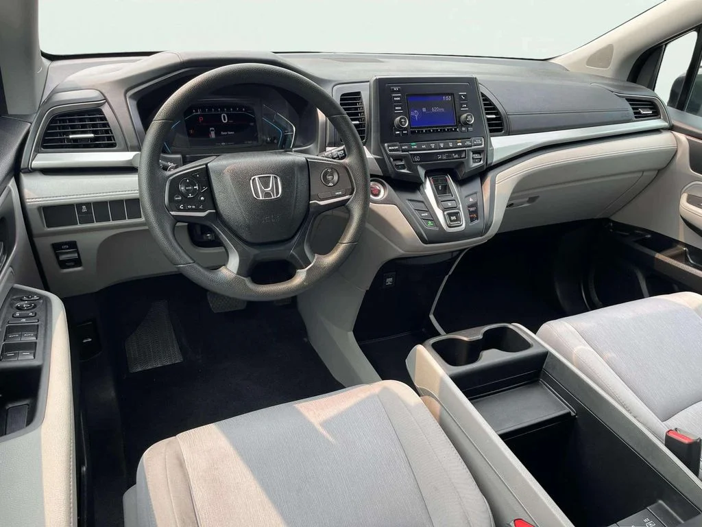 Used 2019 Modern Steel Metallic Honda LX image 27