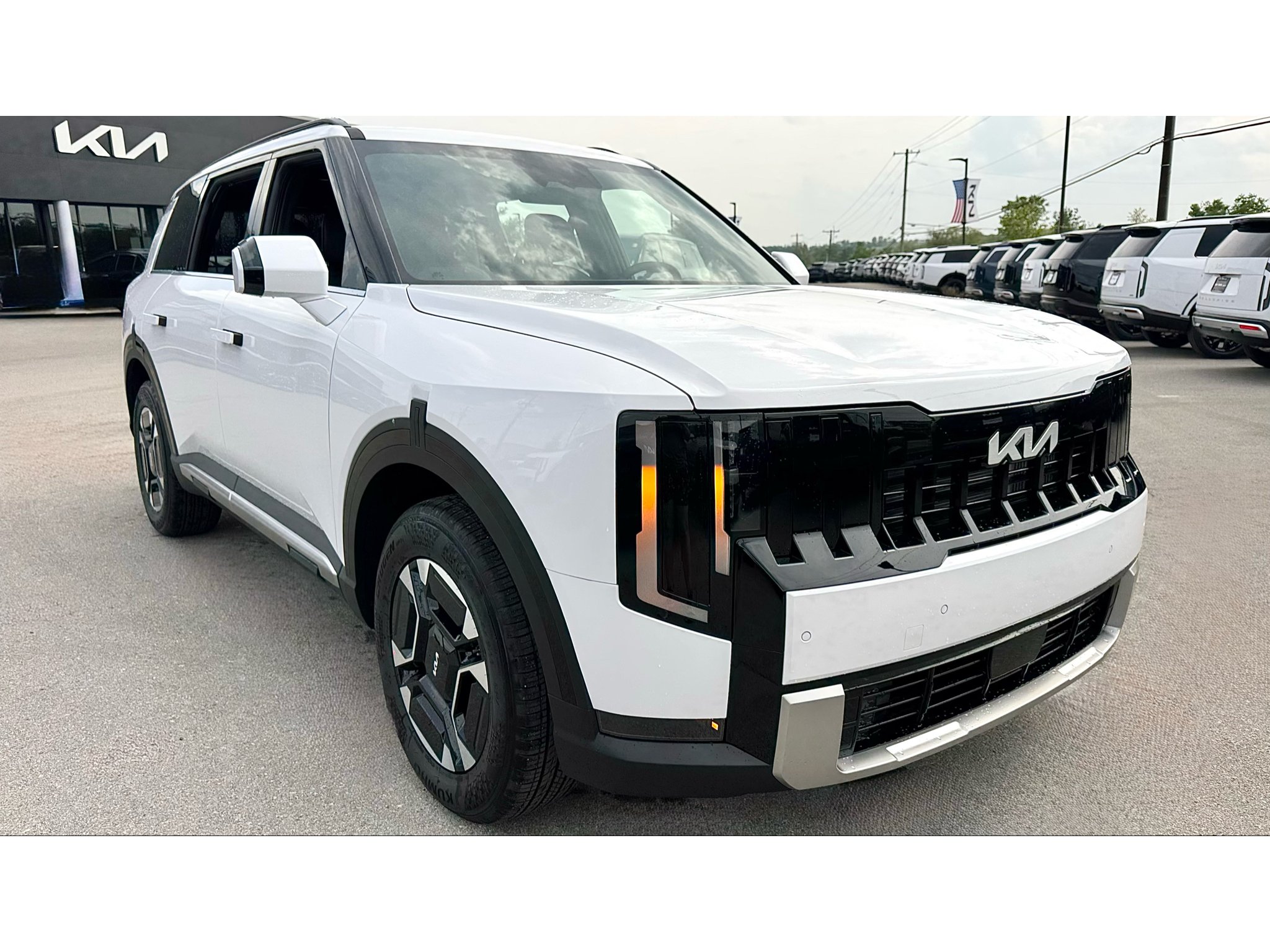 New 2027 Glacial White Pearl Kia EX image 2