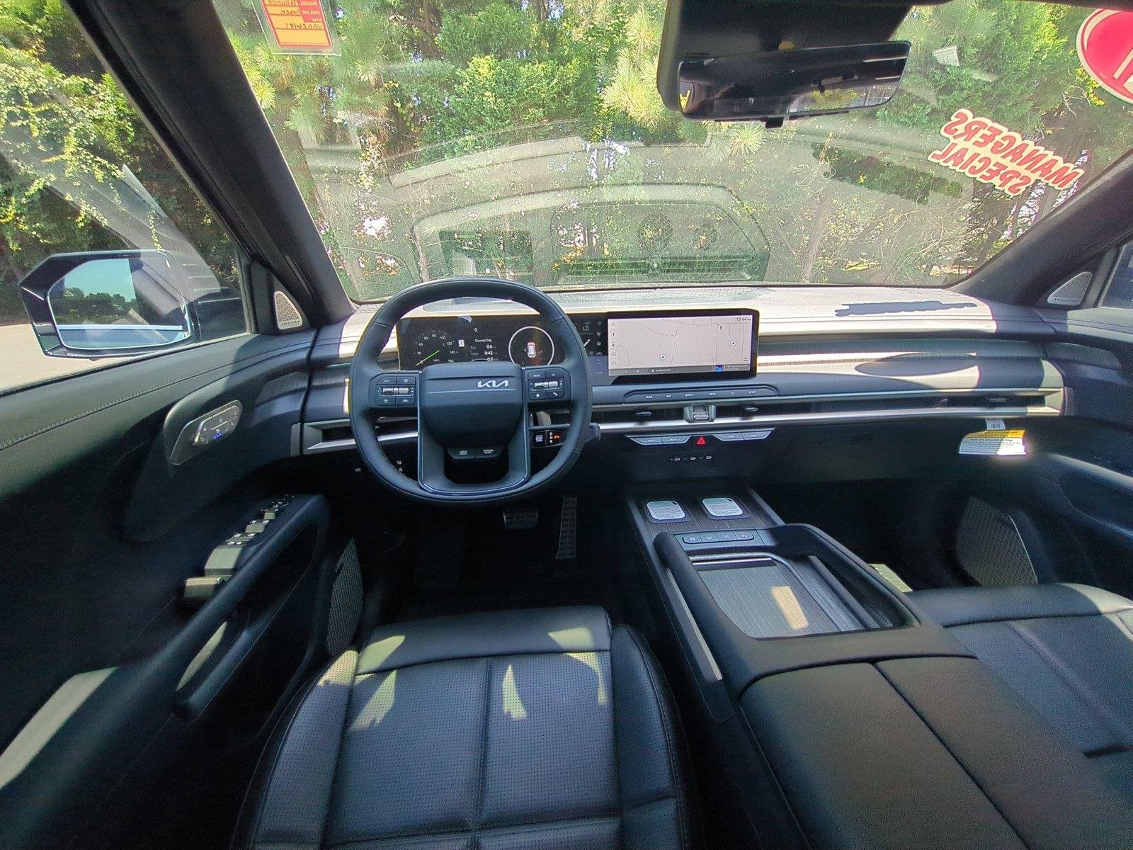 New 2027 Black Jade Green Kia SX-Prestige image 35