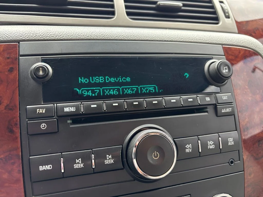 Used 2011 White Chevrolet LTZ image 22