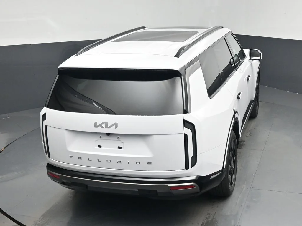 Certified Used 2027 White Kia SX image 25