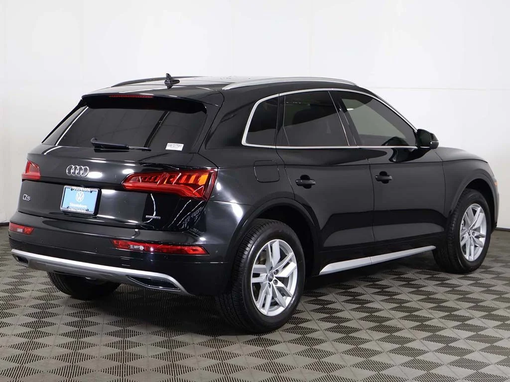 Used 2020 Brilliant Black Audi 45 Premium image 9