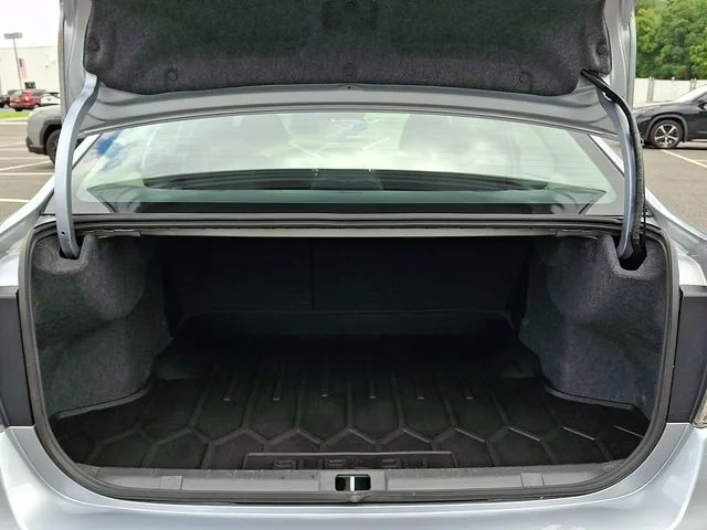 Used 2022 Silver Subaru Premium image 30
