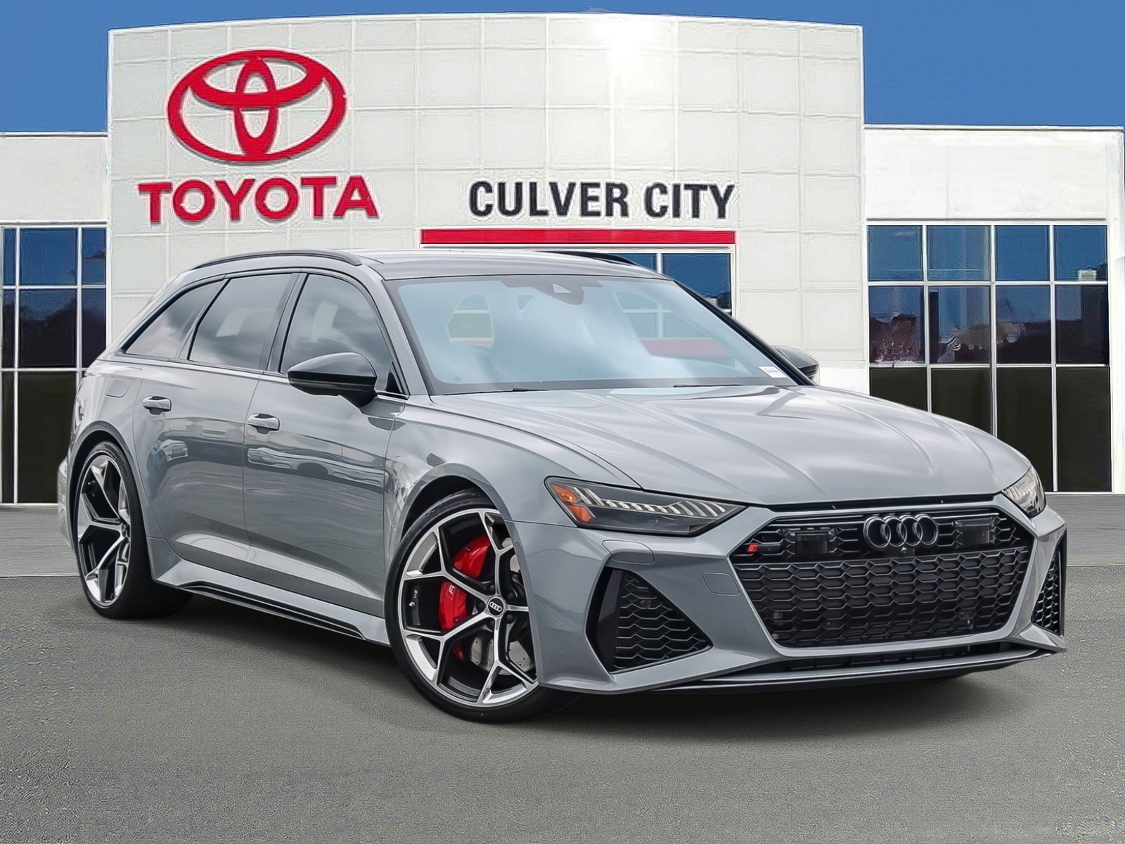 2024 Audi RS 6 Avant Performance's photo