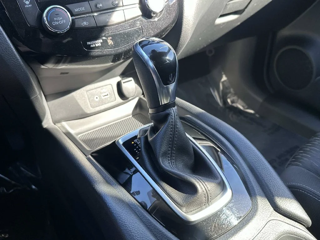 Used 2019 Silver Nissan SV image 40