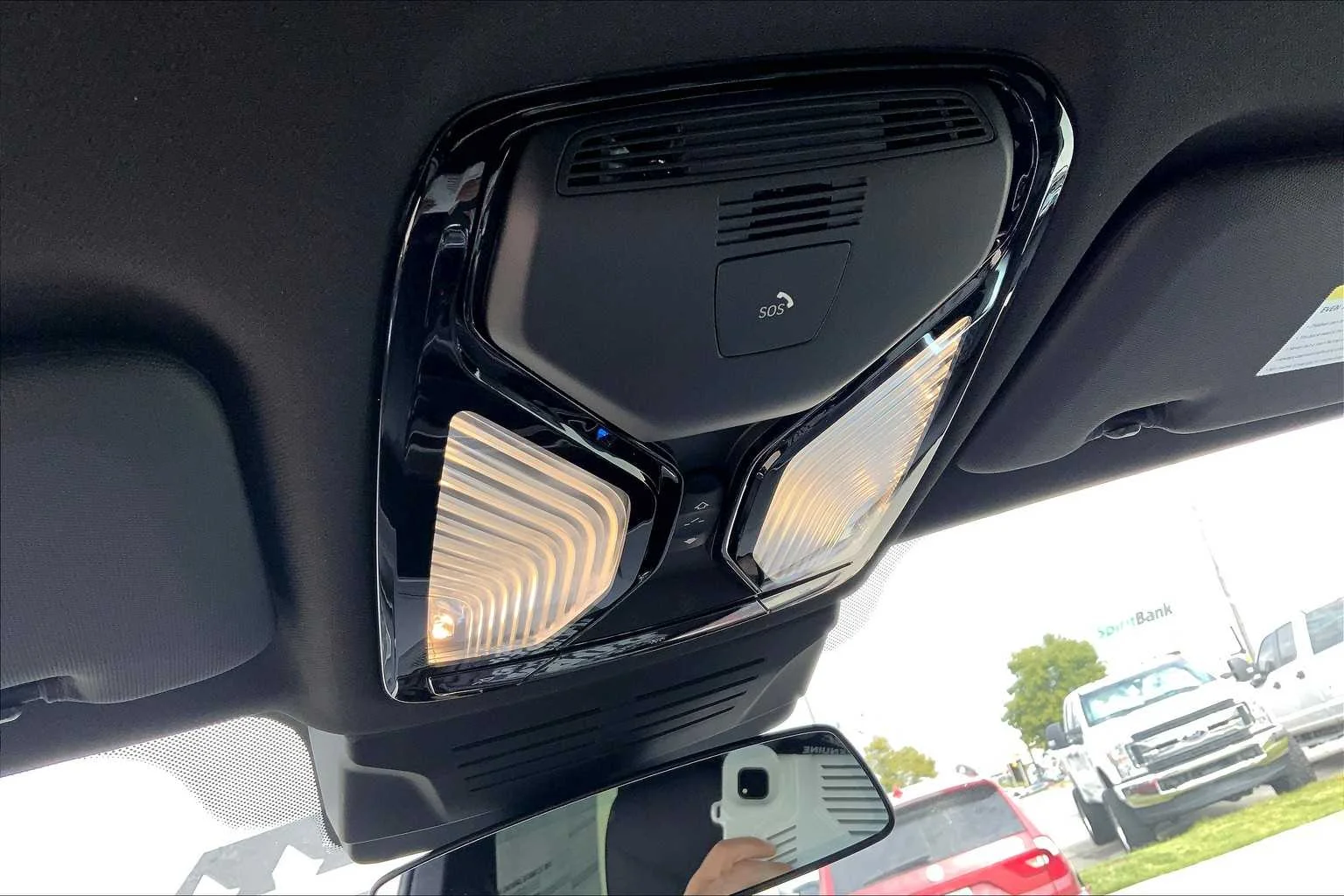2026 BMW X5 50e - Photo 16