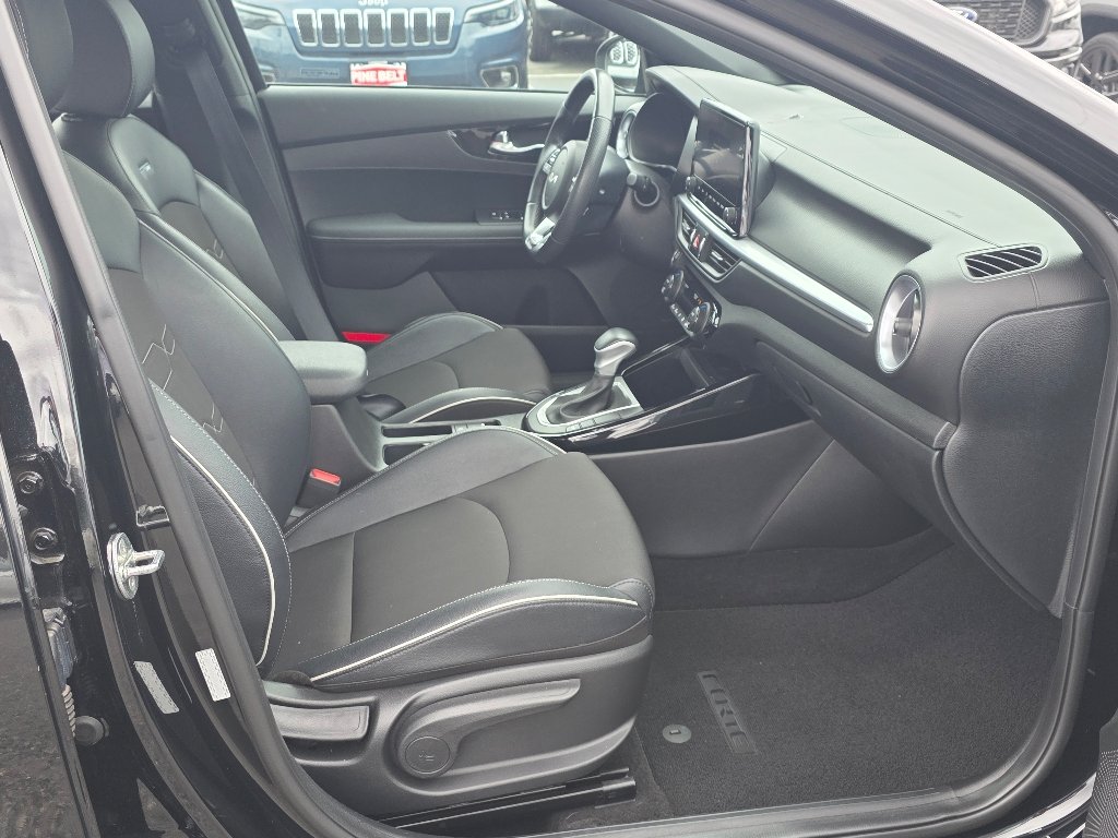 2023 Kia Forte GT-Line - Photo 22