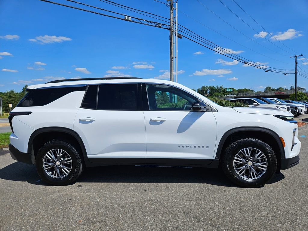 2026 Chevrolet Traverse LT - Photo 8