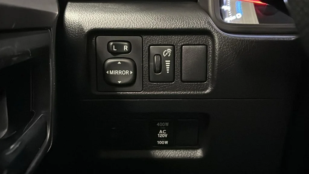 2014 Toyota 4Runner SR5 - Photo 25