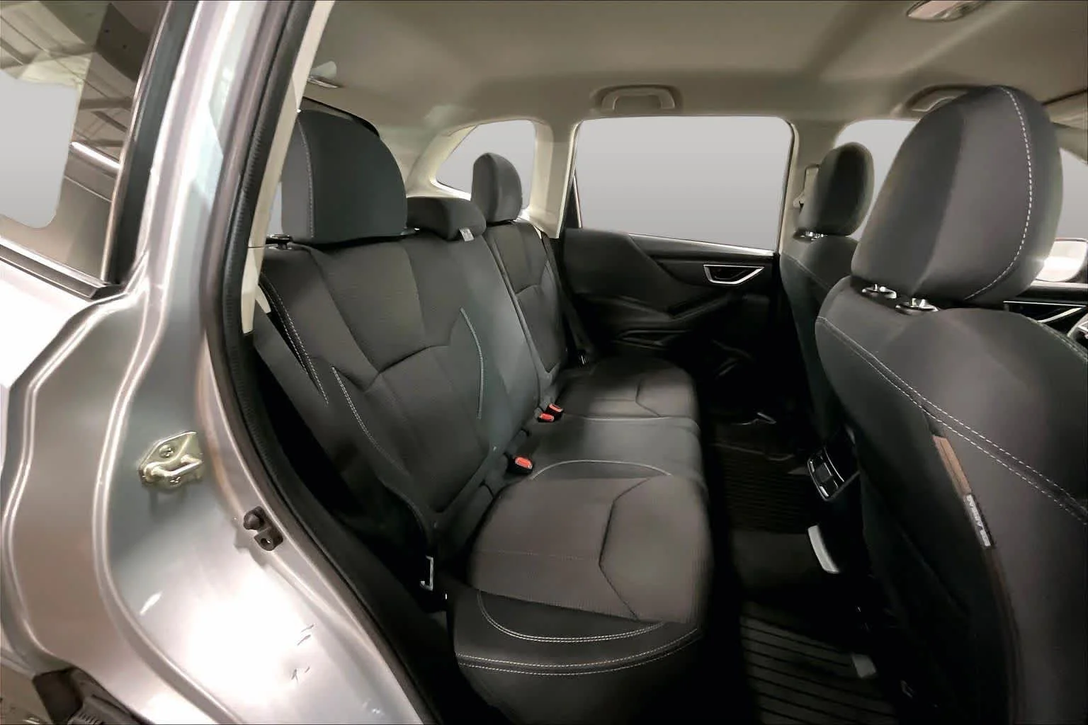 Used 2020 Ice Silver Metallic Subaru  image 19