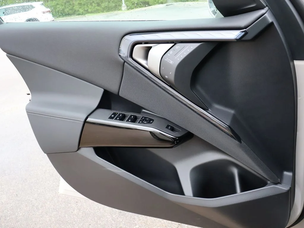New 2026 Beige BMW 30 xDrive image 41