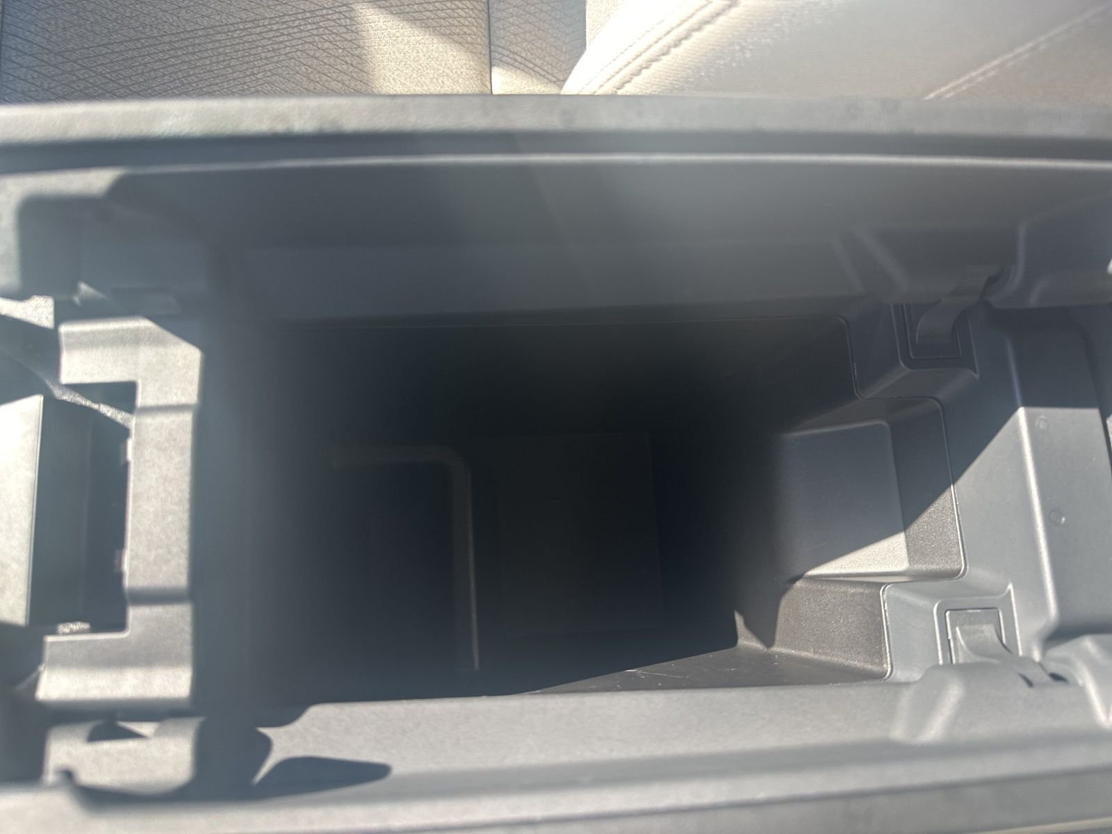 2025 Nissan Rogue SV - Photo 27