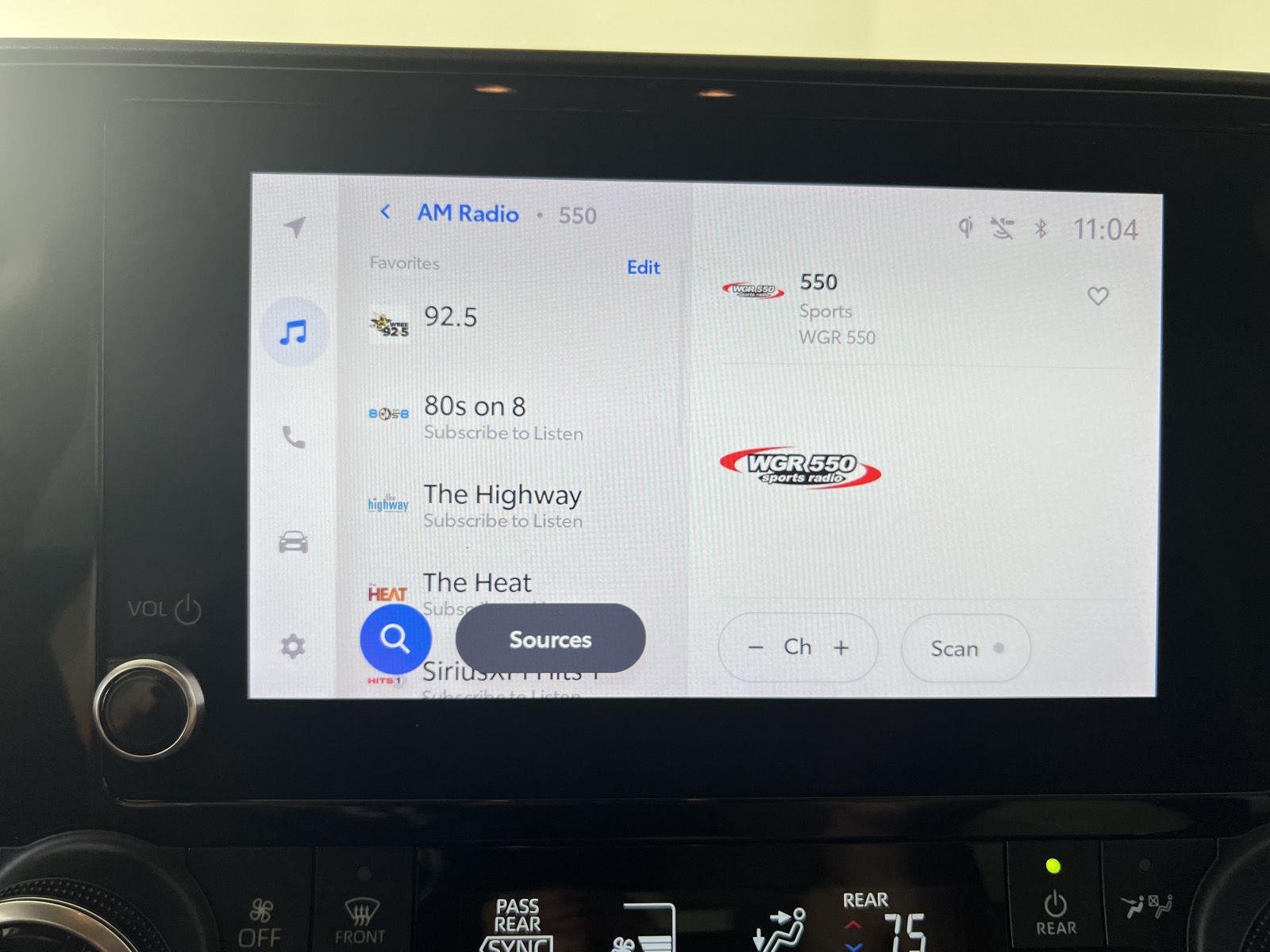 Used 2023 Wind Chill Pearl Toyota XLE image 15