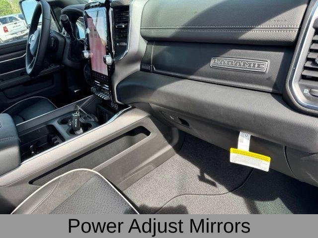 New 2026 Bright White Clear-Coat Exterior Paint RAM LARAMIE image 24