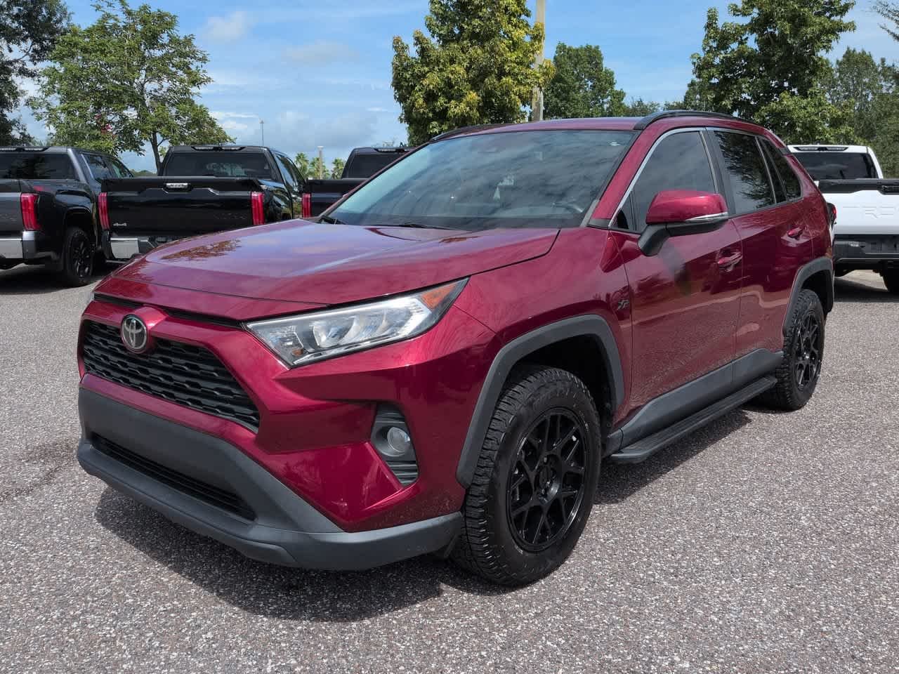 Certified Used 2021 Ruby Flare Pearl Toyota XLE image 2