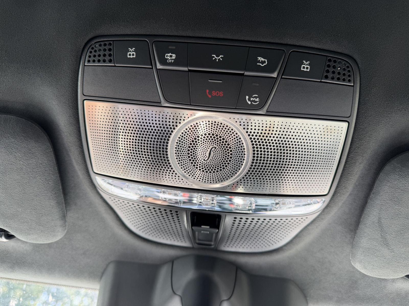Certified Used 2025 MANUFAKTUR Moonlight White Magno Mercedes-Benz AMG® G 63 image 13
