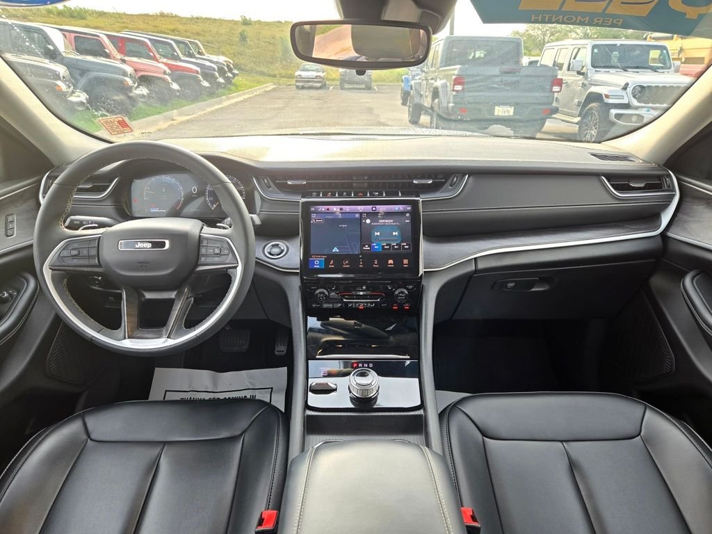 Used 2023 White Jeep Limited image 16