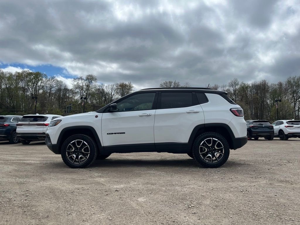 Used 2025 Bright White Clearcoat Jeep Trailhawk image 16