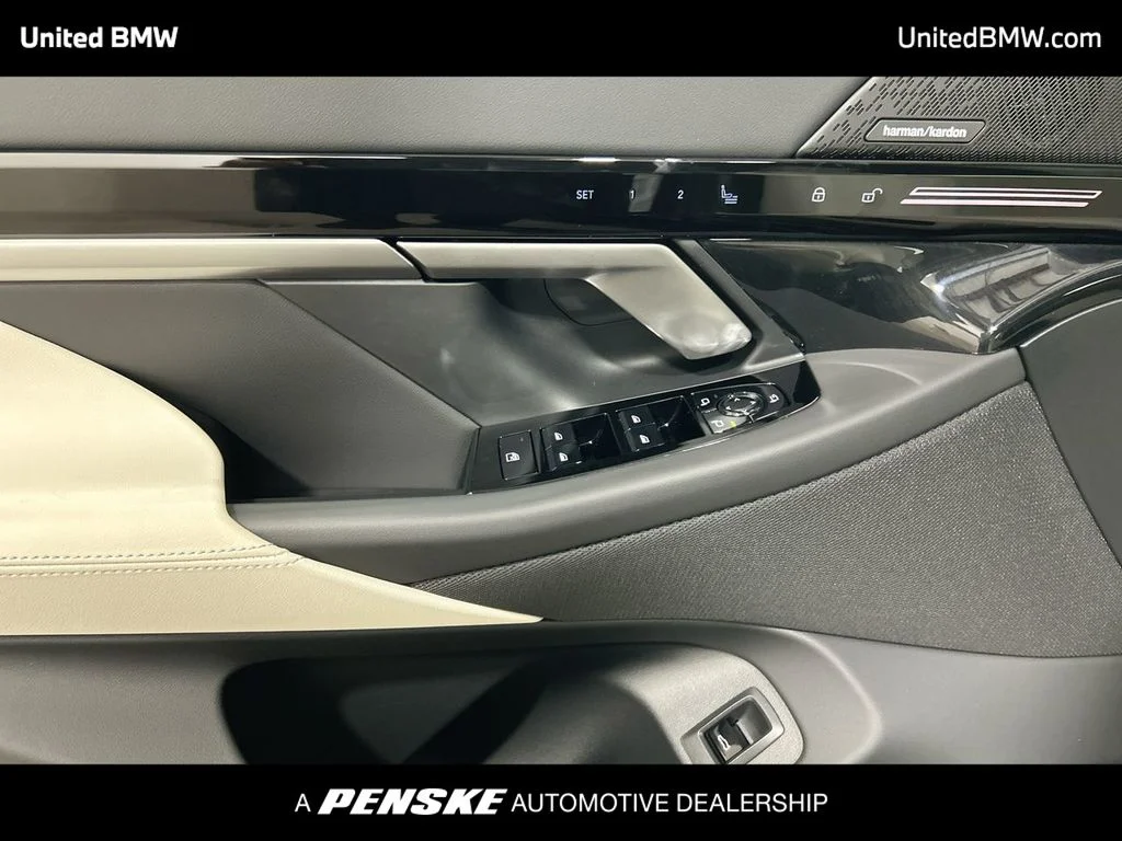 Used 2026 Tanzanite Blue II Metallic BMW 530i image 11
