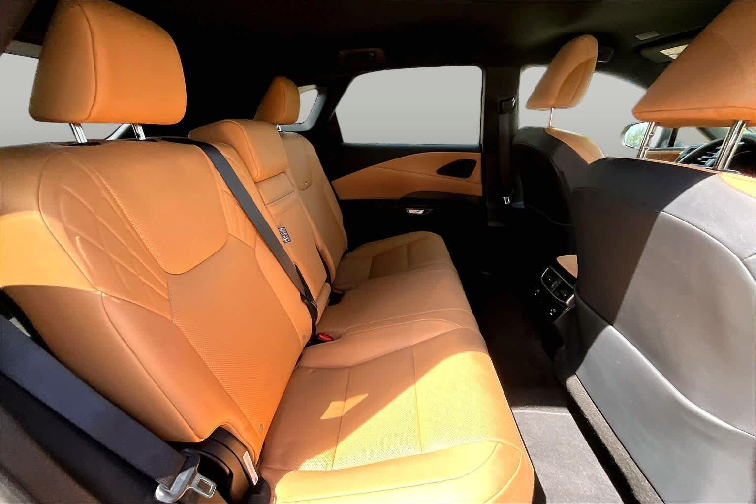 Used 2025 Matador Red Mica Lexus  image 20