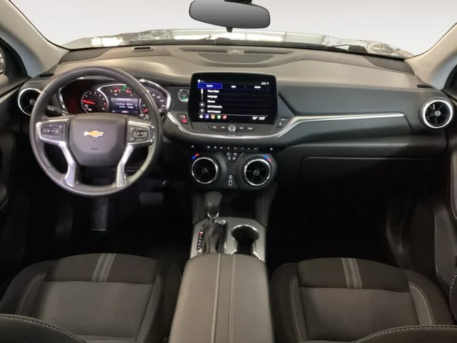 Used 2025 Sterling Gray Metallic Chevrolet LT image 10
