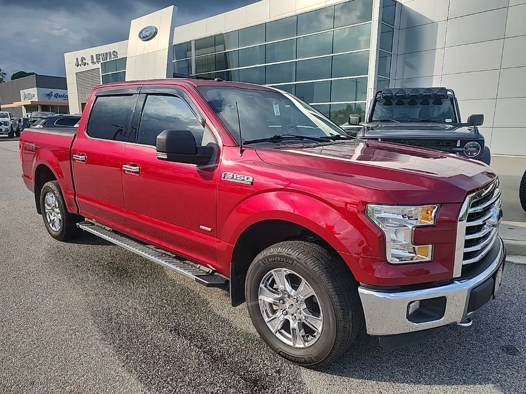 Used 2016 Ruby Red Metallic Tinted Clearcoat Ford XLT image 1