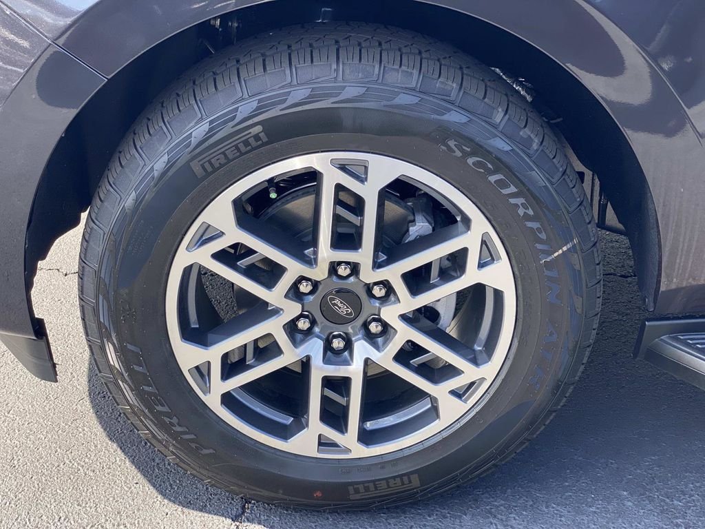 New 2026 Dark Matter Gray Metallic Ford Active image 8