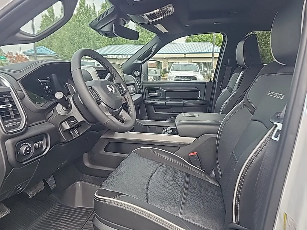 2025 RAM 2500 Laramie - Photo 11