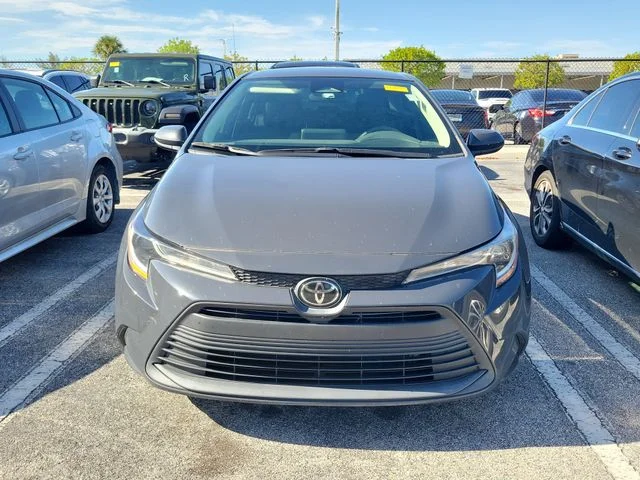 Used 2024  Toyota LE image 2
