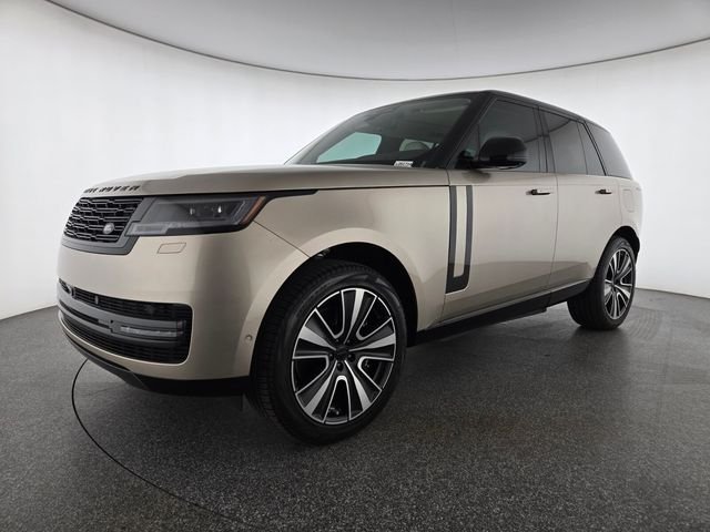 Used 2026  Land Rover SE image 28