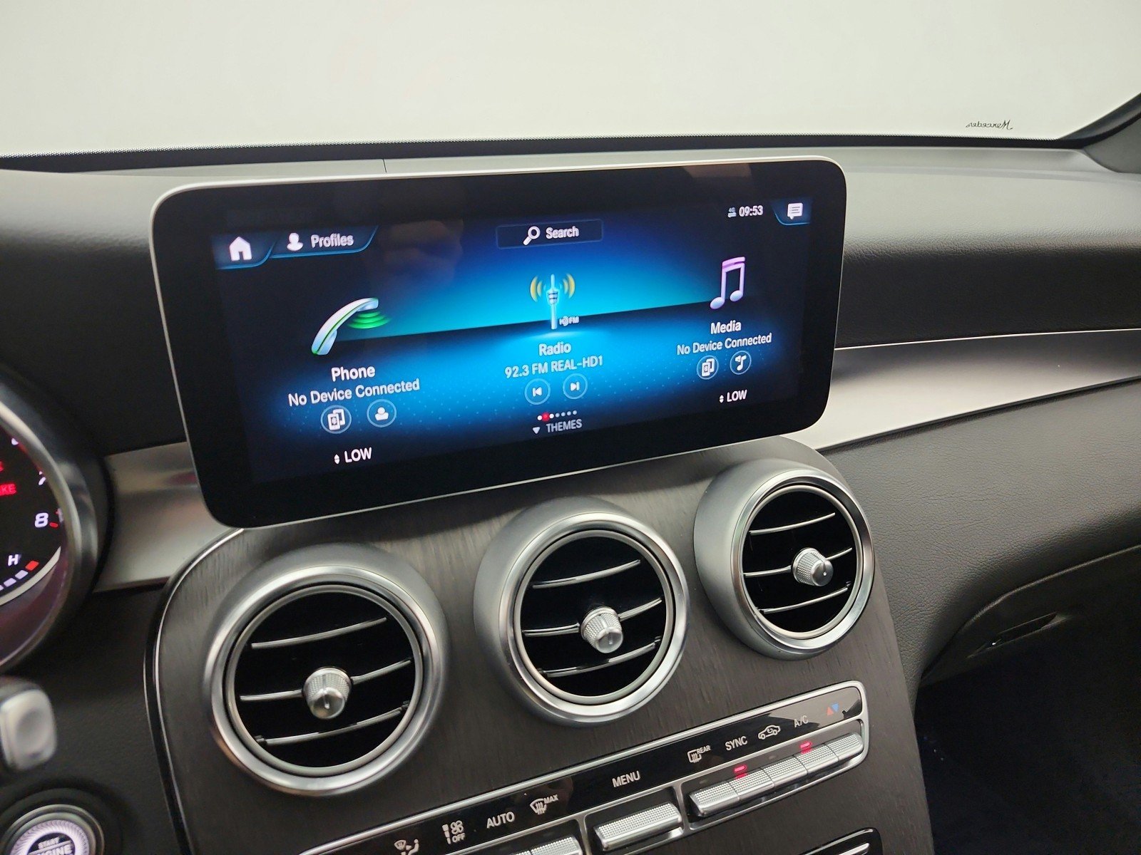 Used 2022 Polar White Mercedes-Benz GLC 300 SUV image 10