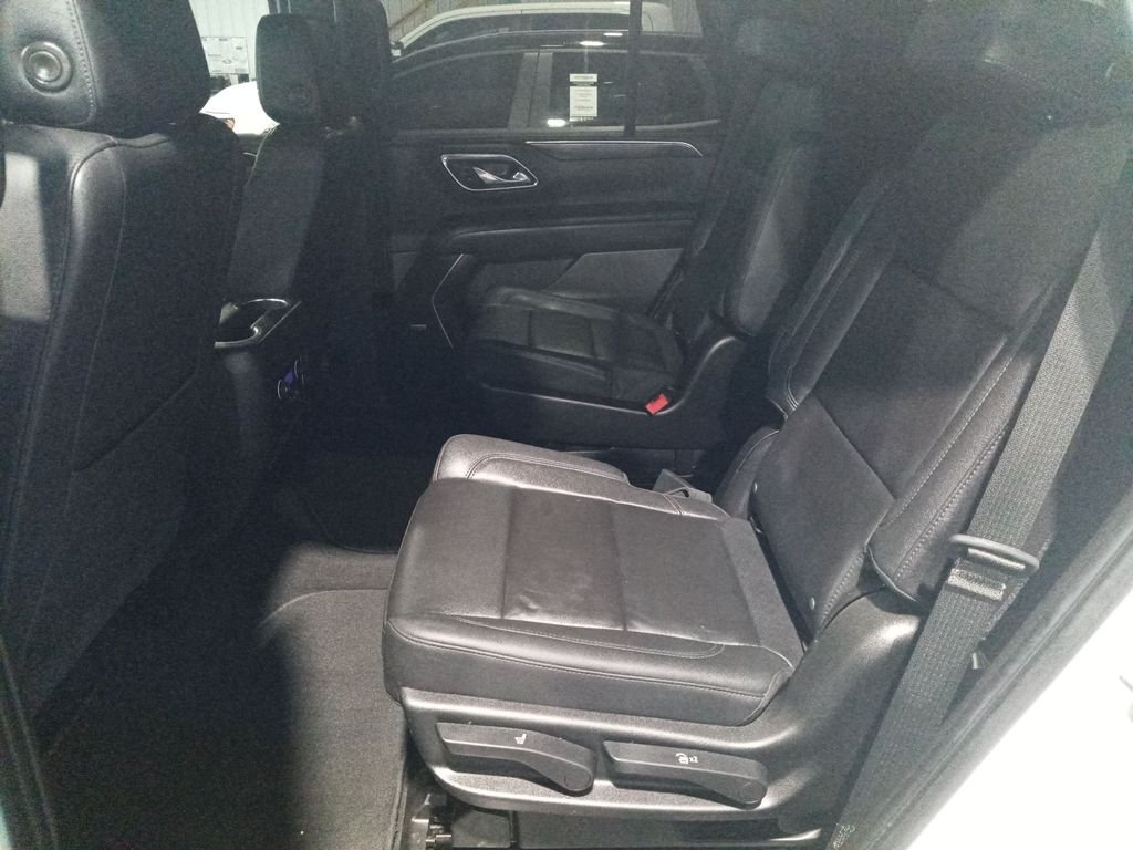 Used 2021 White Chevrolet Z71 image 14