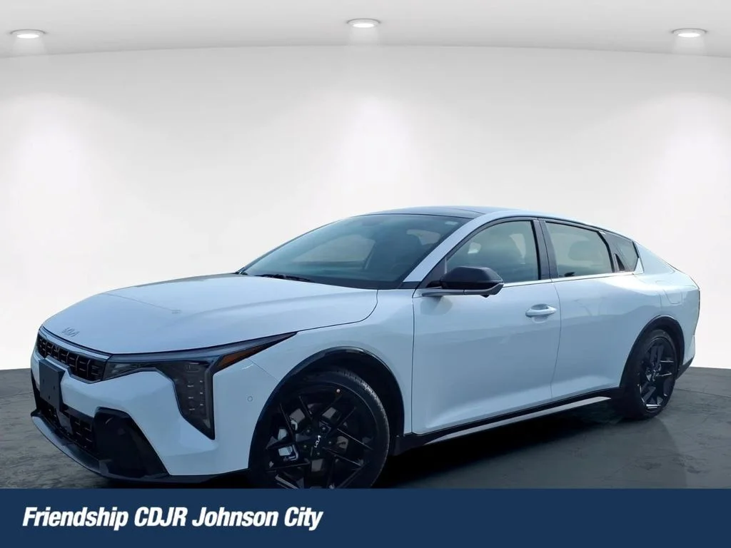 Used 2025 White Kia GT-Line Turbo image 1